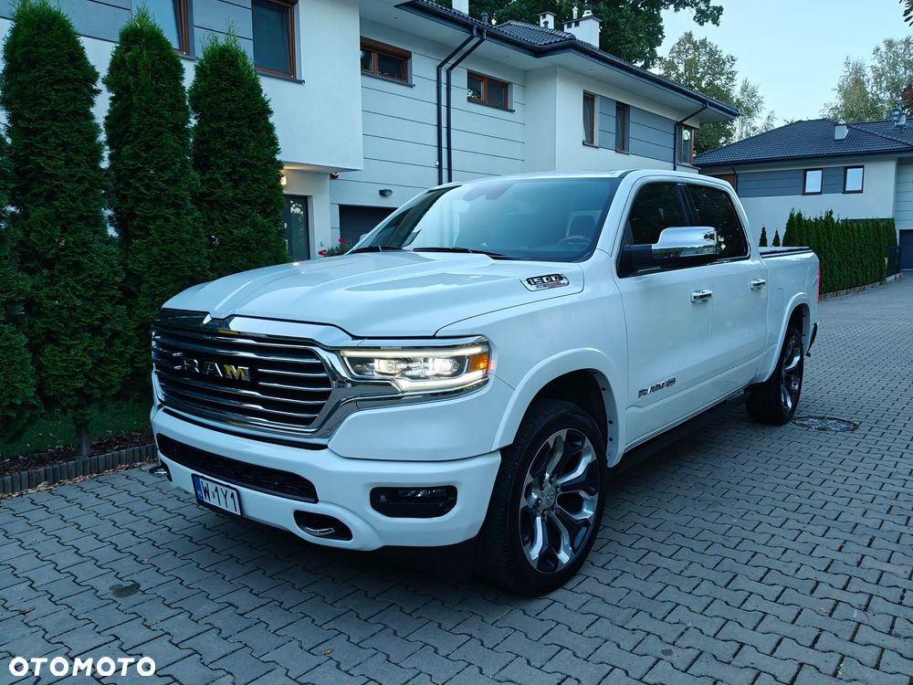 RAM 1500 - 12