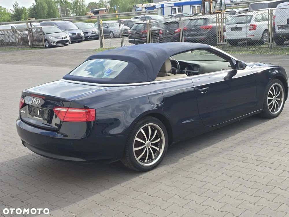 Audi A5 Cabrio - 8