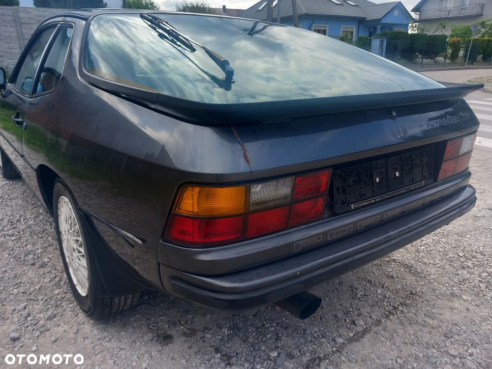 Porsche 924 - 11