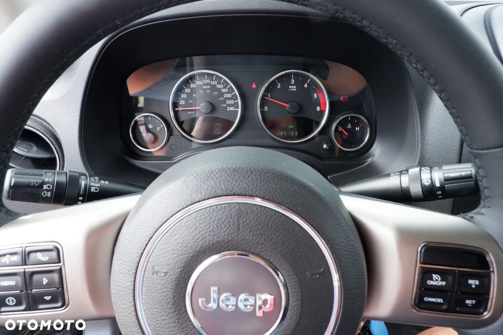 Jeep Compass 2.2 CRD 4x4 Limited - 16