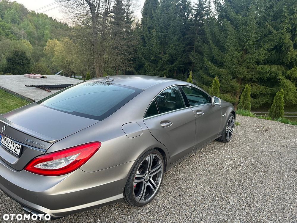 Mercedes-Benz CLS - 6