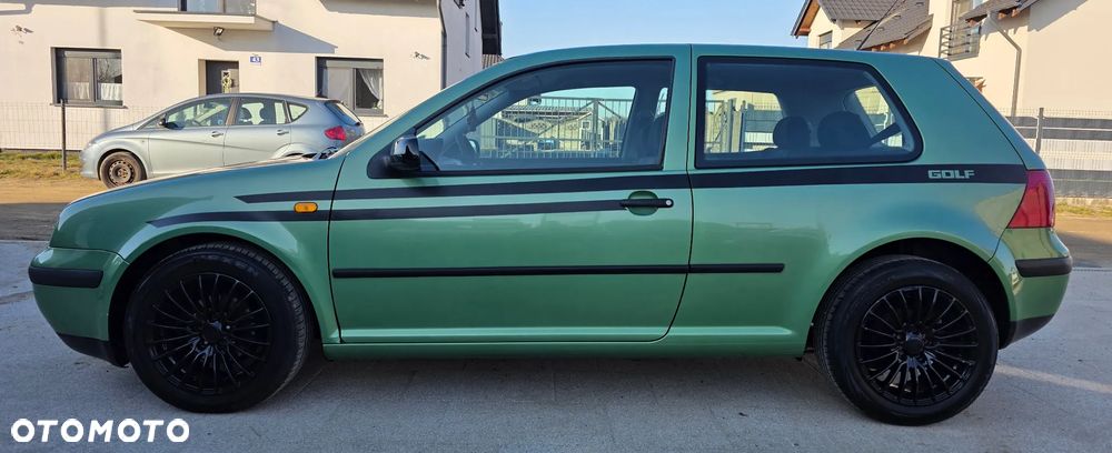 Volkswagen Golf - 9