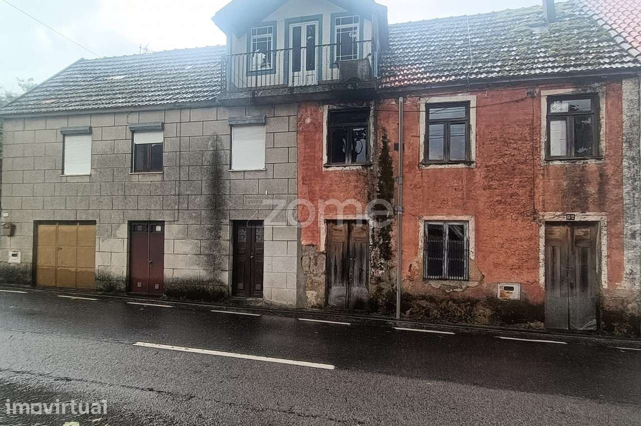 Prédio de 4 Pisos com Grande Potencial de Investimento junto às Ter... - Grande imagem: 4/41