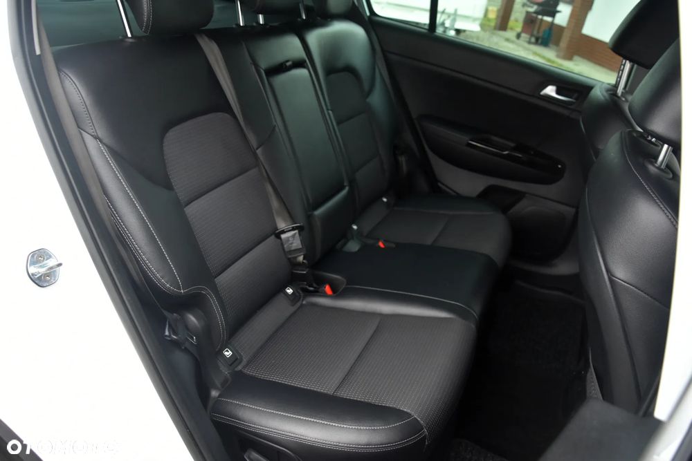 Kia Sportage 1.6 CRDI MHEV Black Edition 2WD DCT - 22
