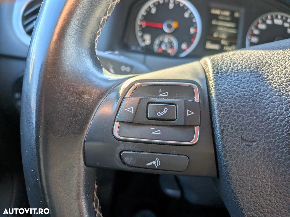 Volkswagen Tiguan 2.0 TDI DPF 4Motion BlueMotion Technology DSG Sport & Style - 22