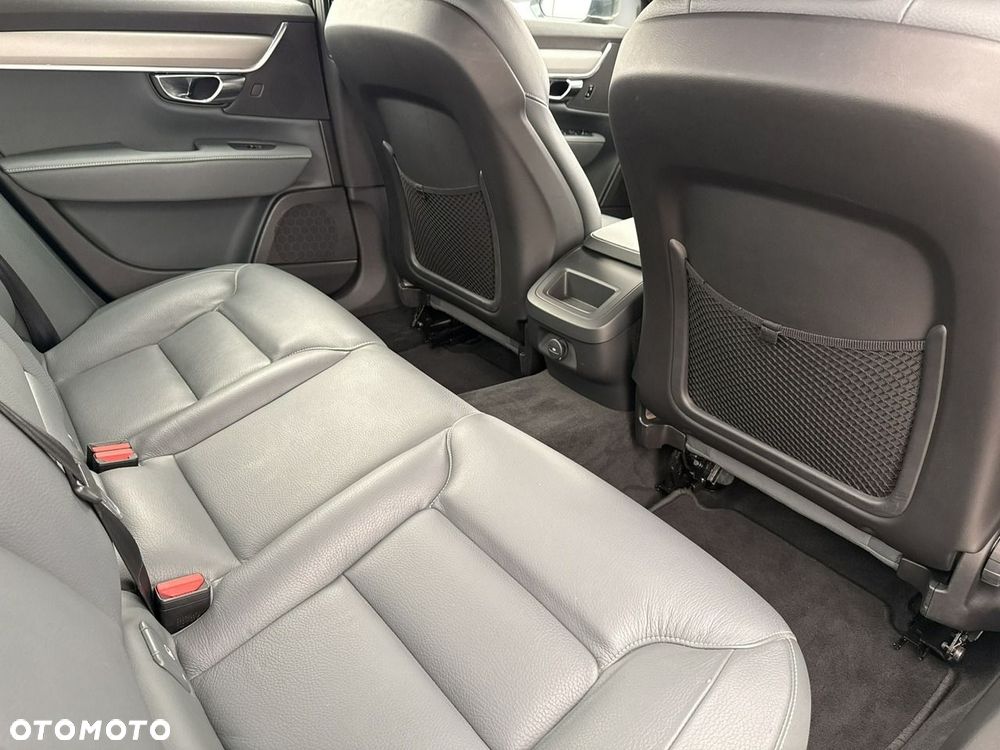 Volvo S90 - 15