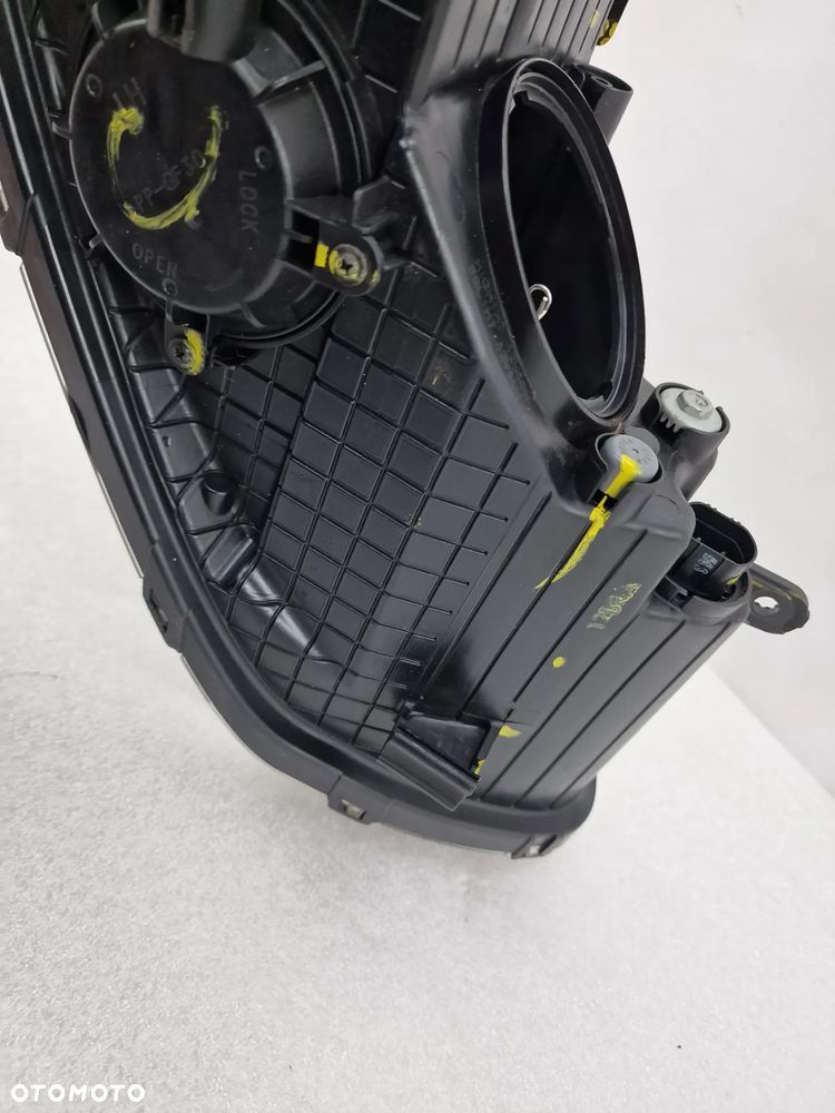 HYUNDAI I30 II 12- LEWA LAMPA PRZEDNIA PRZÓD , NR 92101-A6020 , NR AUKCJI LA519 - 17