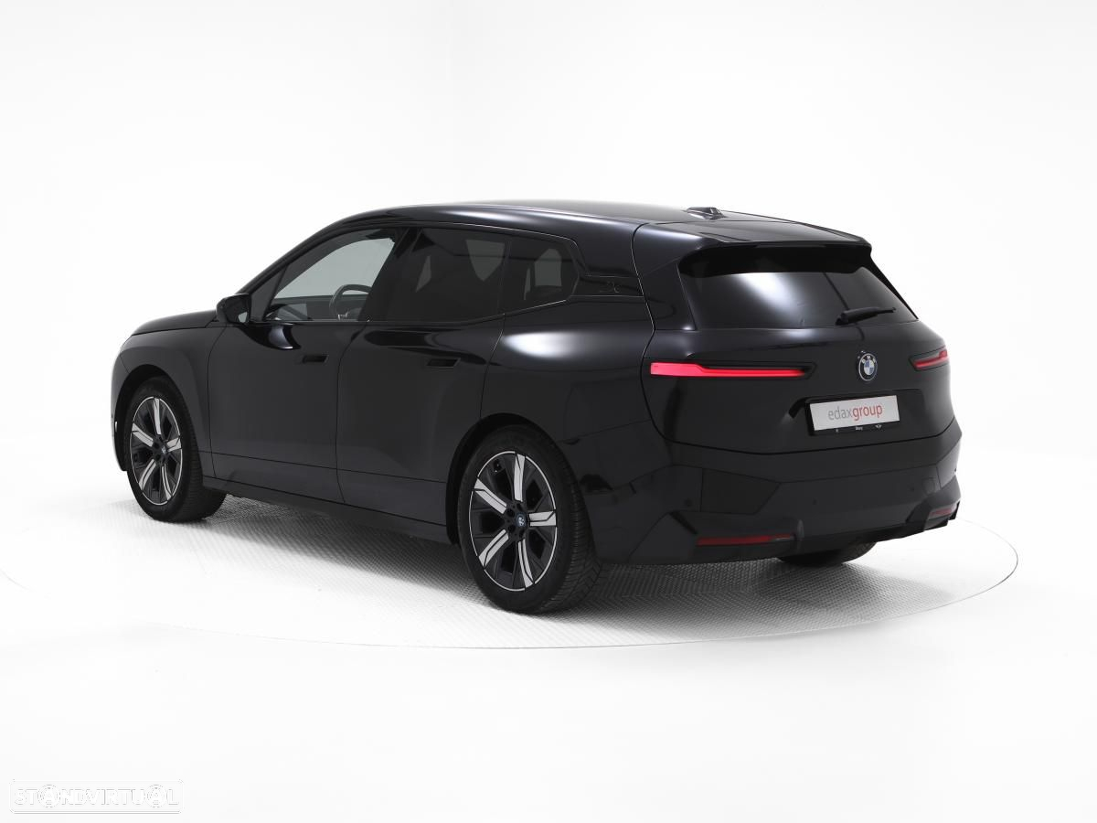 BMW iX xDrive 40 - 4