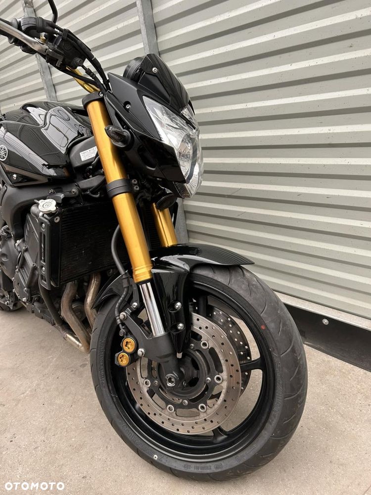 Yamaha FZ8 - 10