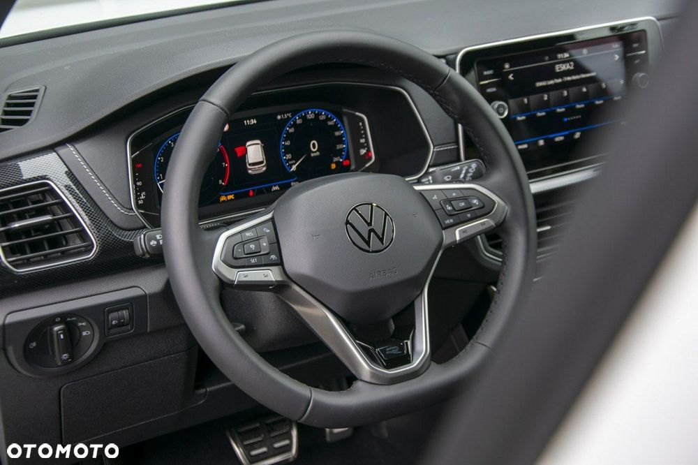 Volkswagen T-Cross - 11