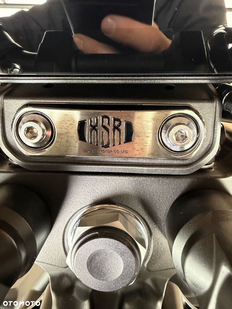 Yamaha XSR - 8