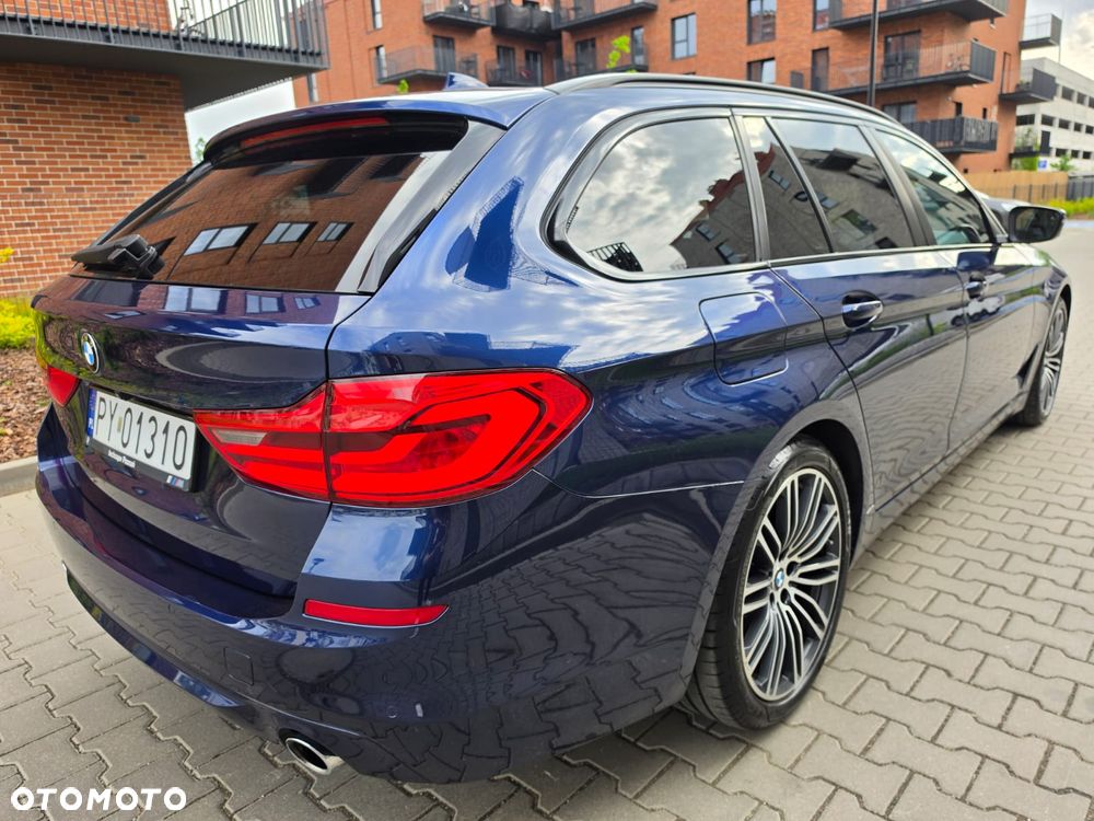 BMW Seria 5 530d Sport Line - 2