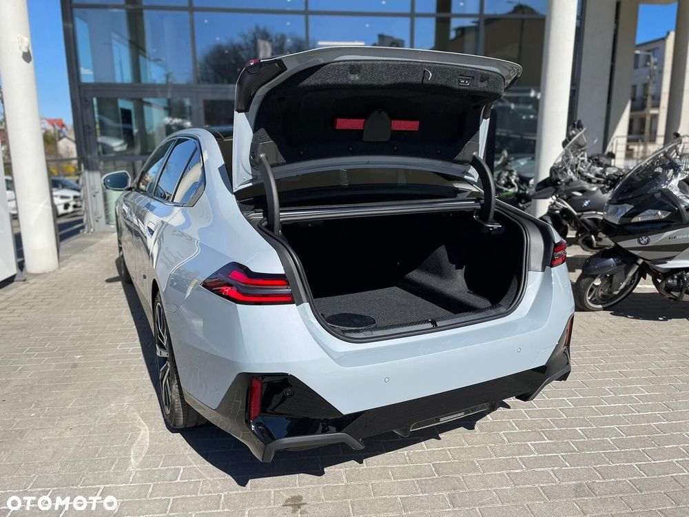 BMW Seria 5 - 8