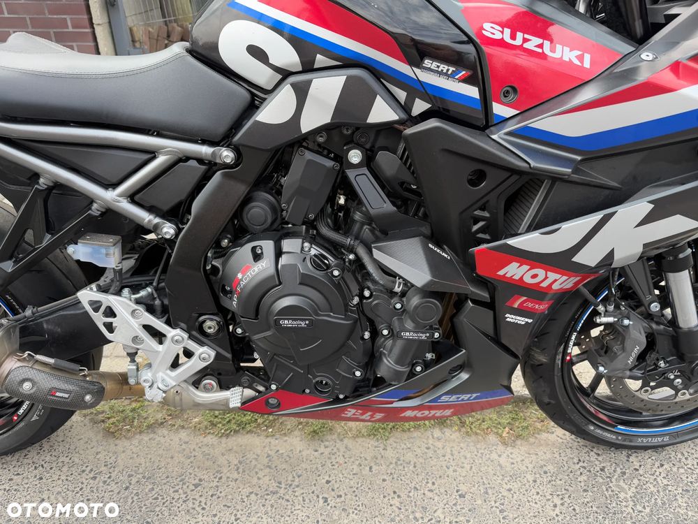 Suzuki GSX-R - 21