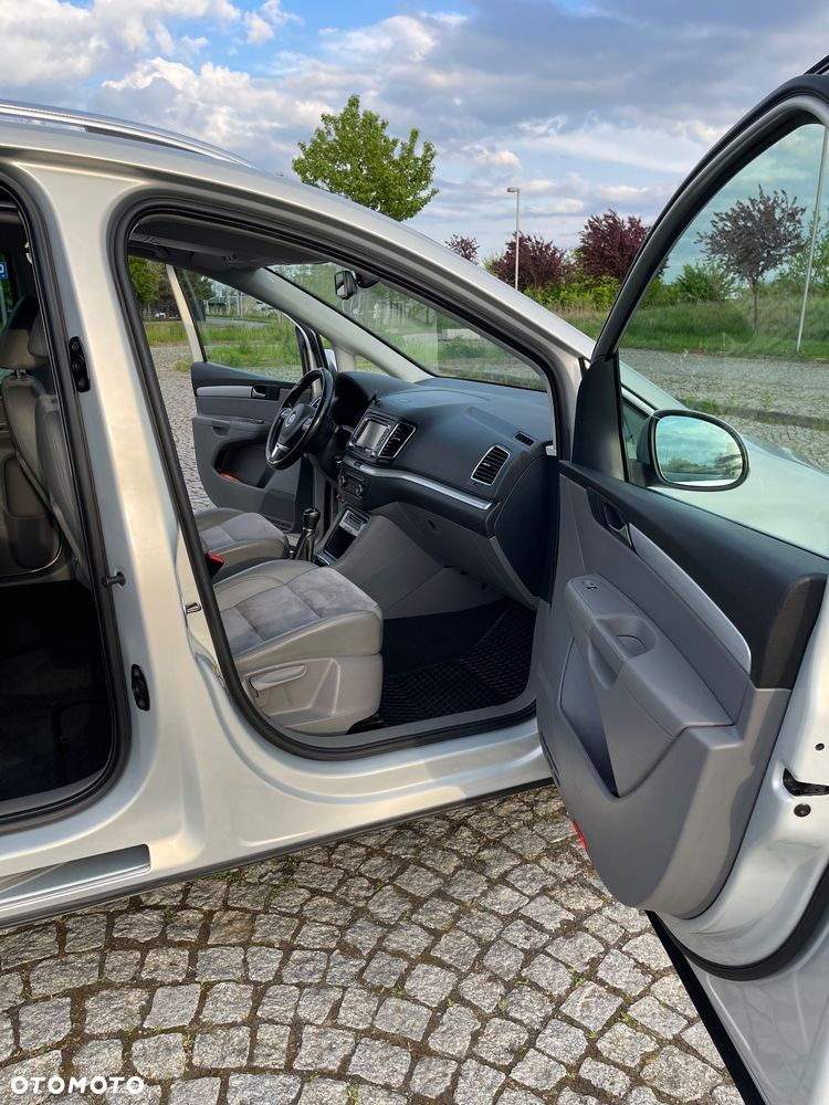 Volkswagen Sharan 2.0 TDI Highline - 19