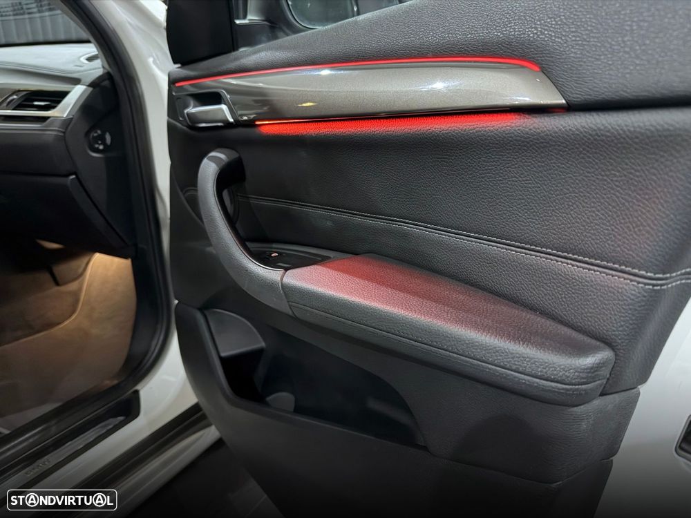BMW X1 16 d sDrive xLine Auto - 36