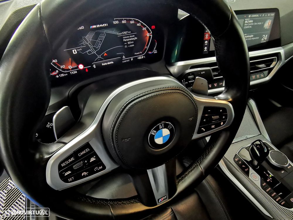 BMW M240i xDrive Auto - 11
