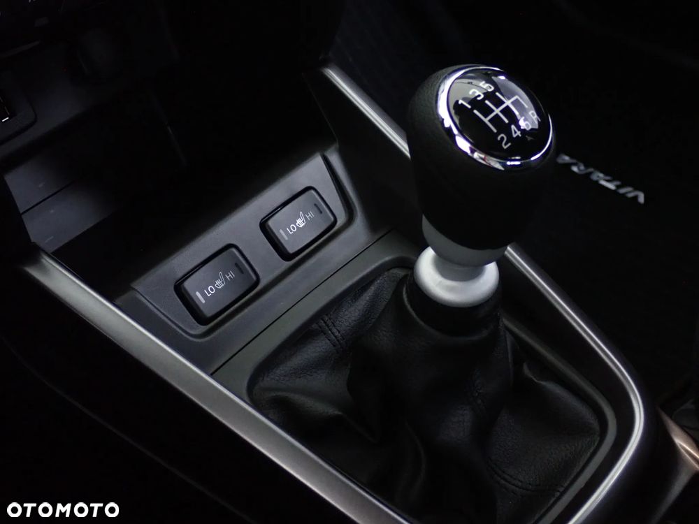 Suzuki Vitara 1.4 Boosterjet mHEV Premium Plus 2WD - 15