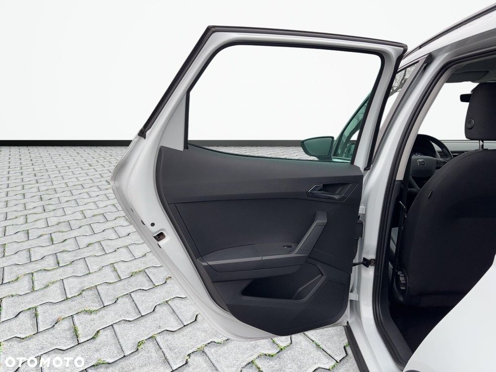 Seat Arona - 13