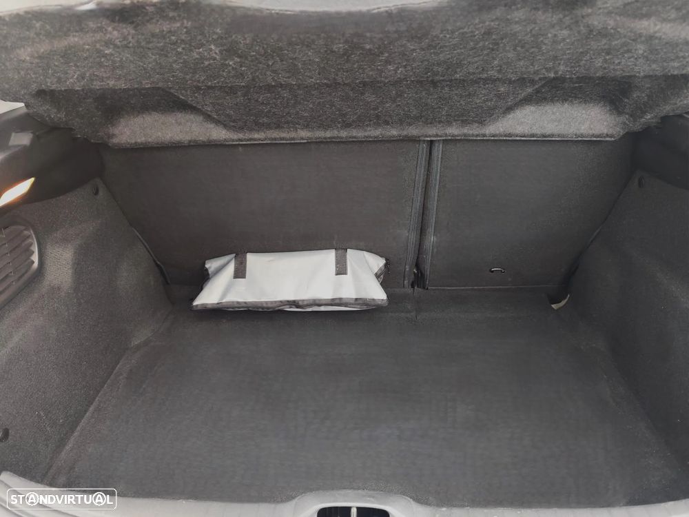 Peugeot 208 1.2 VTi SE Style - 18