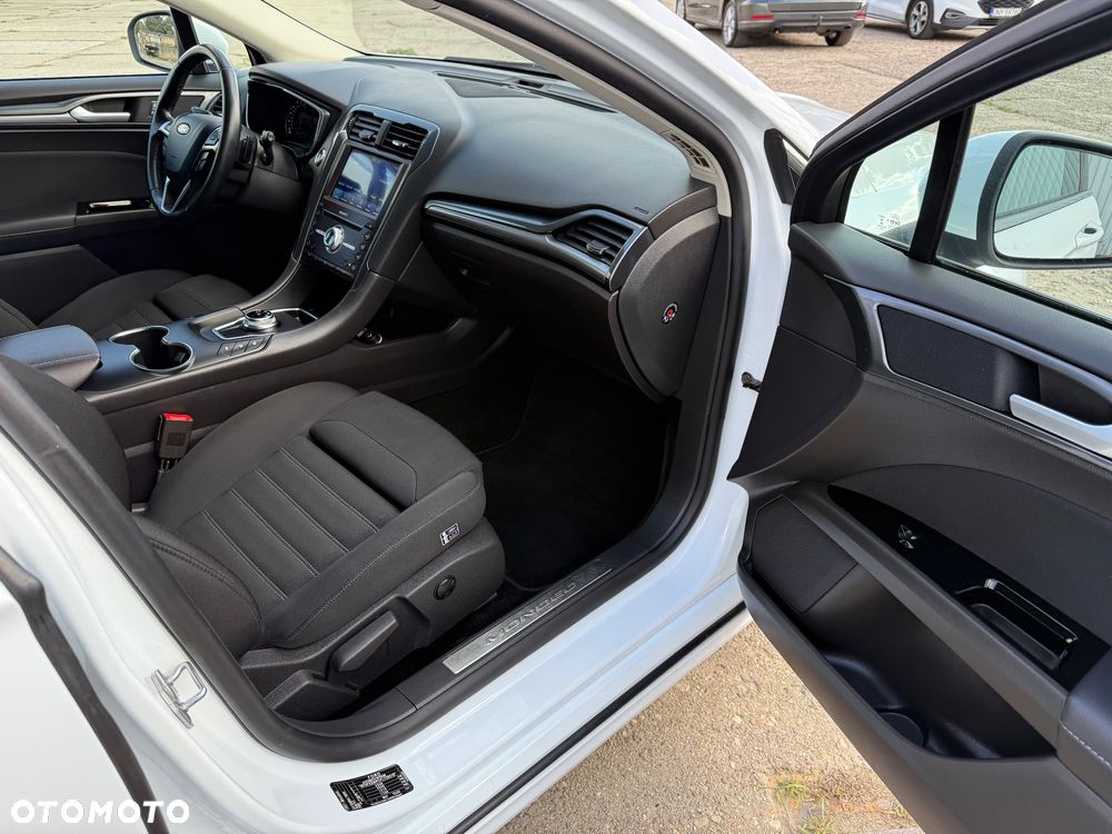 Ford Mondeo 2.0 EcoBlue Titanium - 12