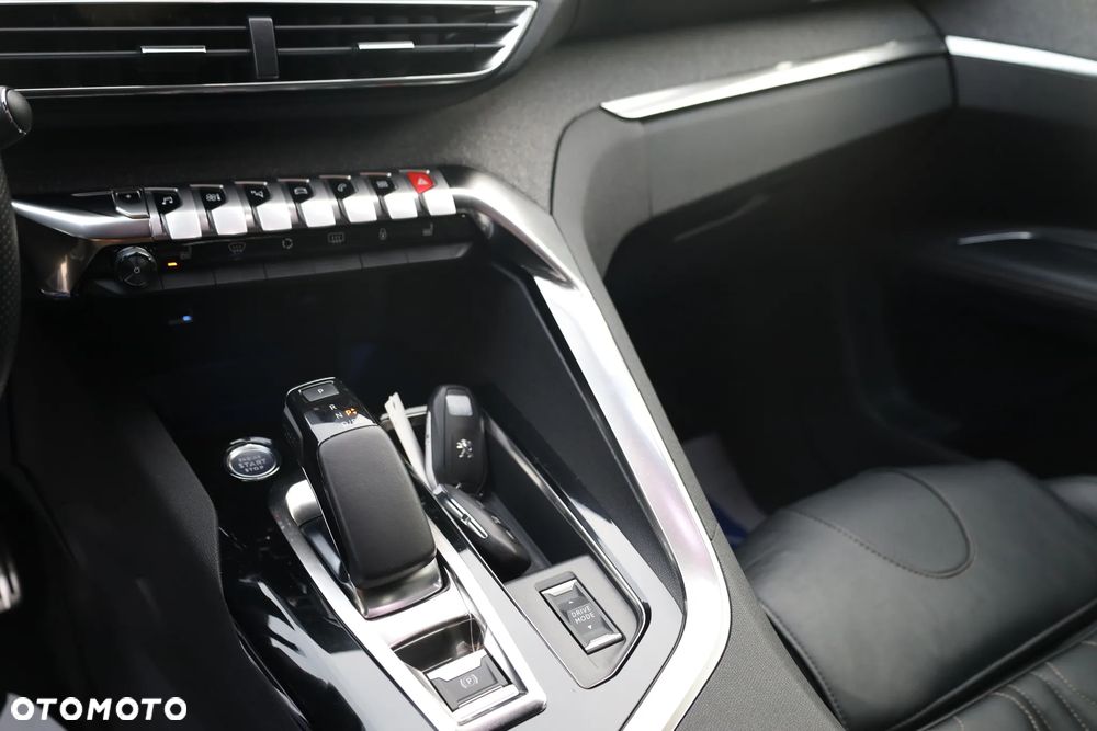 Peugeot 3008 - 23