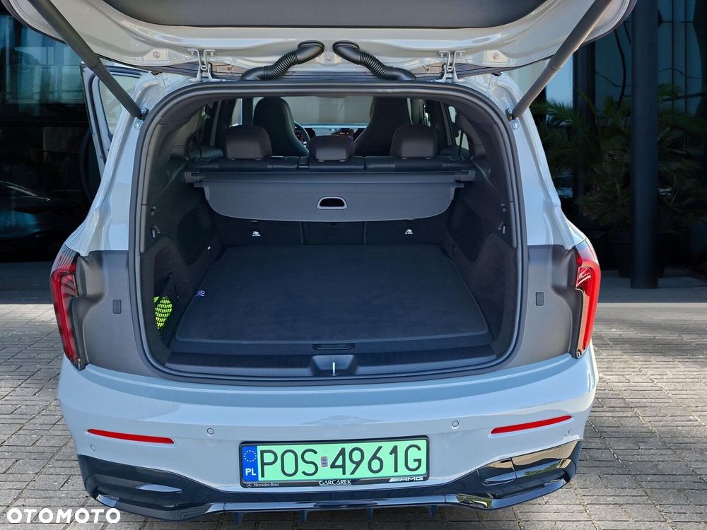 Mercedes-Benz GLB - 38