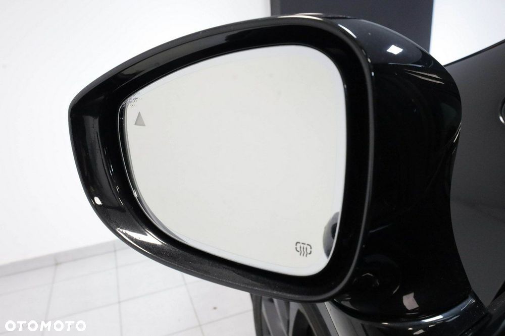 Chrysler Pacifica - 12