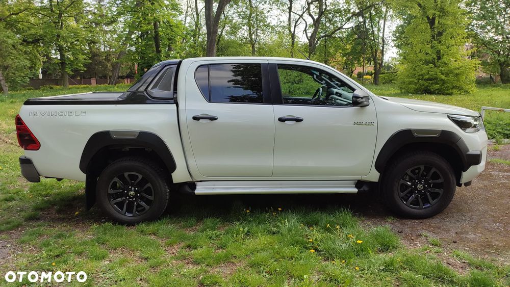 Toyota Hilux 2.8 D-4D Double Cab Invincible 4x4 - 6