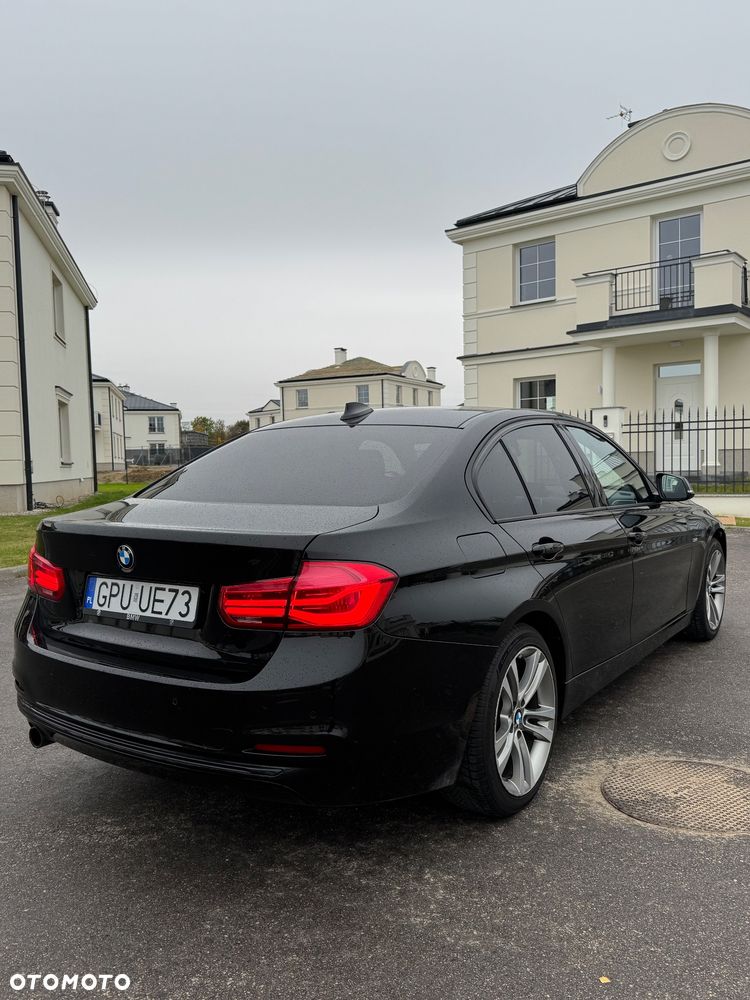 BMW Seria 3 318i Sport Line - 10