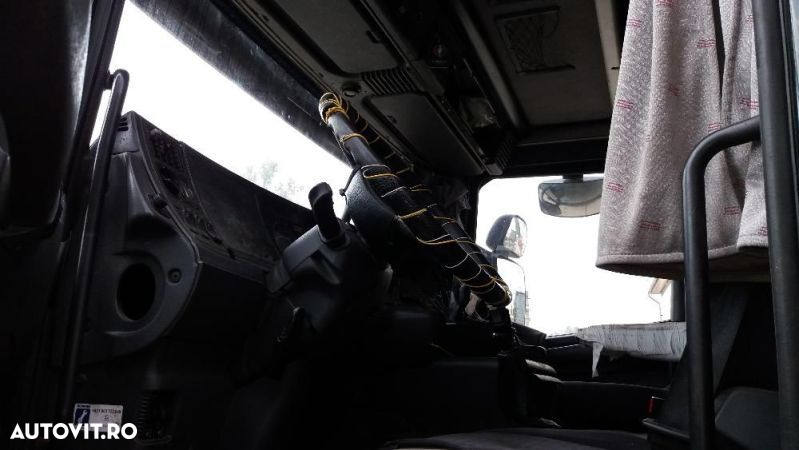 Dezmembrez camion SCANIA R - 6