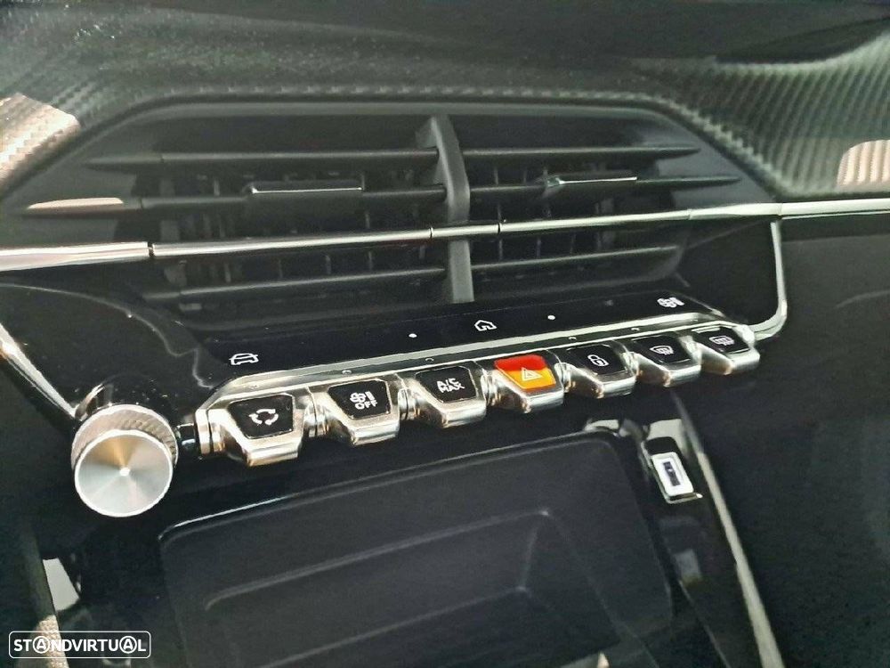 Peugeot 2008 1.2 PureTech Style - 22