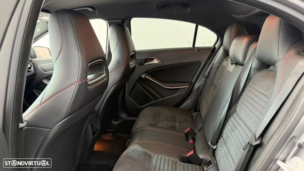 Mercedes-Benz A 220 d AMG Line Aut. - 25