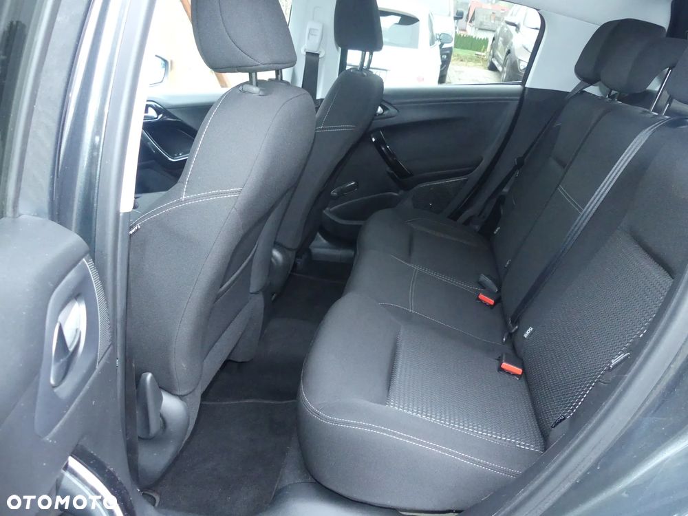 Peugeot 208 1.2 PureTech GPF Signature S&S EAT6 - 21