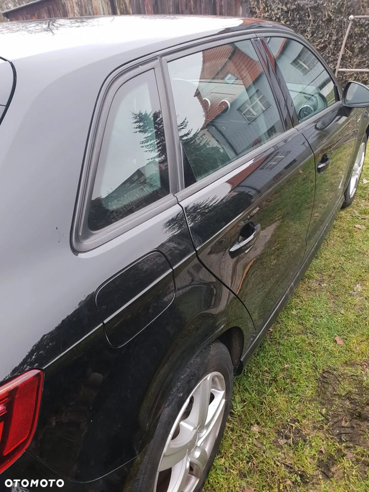 Audi A3 Sportback 1.4 TFSI e-tron sport - 8