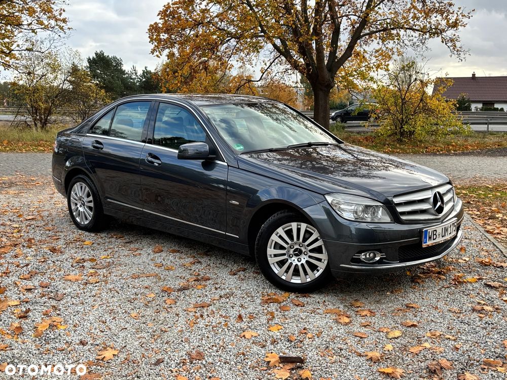 Mercedes-Benz C-Class 2008 photo 2
