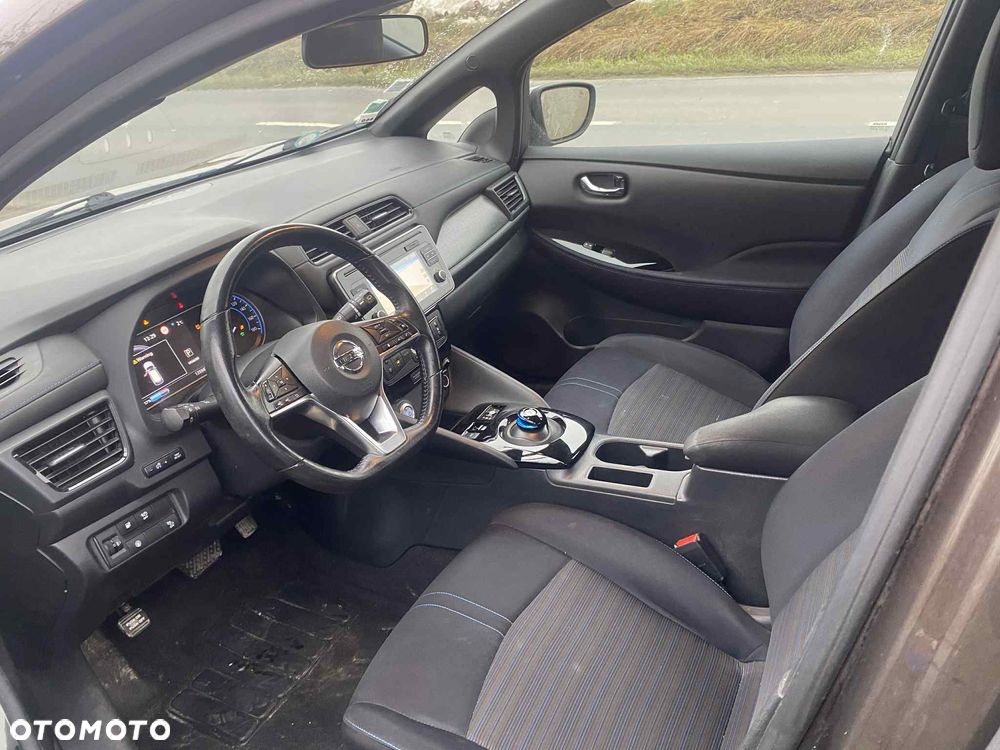 Nissan Leaf - 11