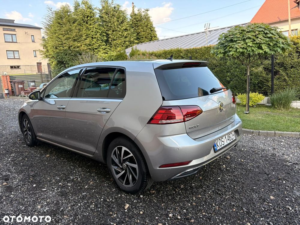 Volkswagen Golf - 9