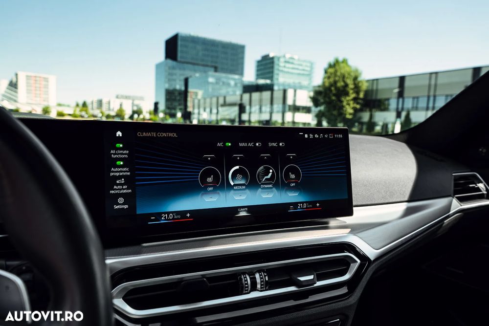 BMW Seria 3 320d xDrive AT MHEV - 32