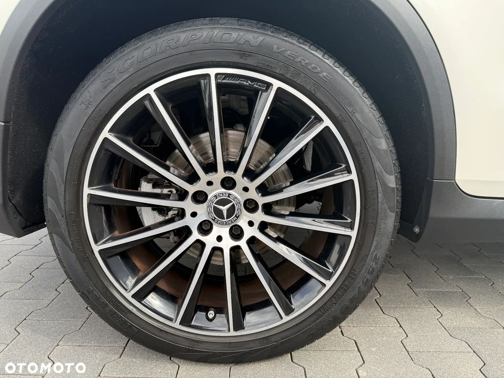 Mercedes-Benz GLC - 14