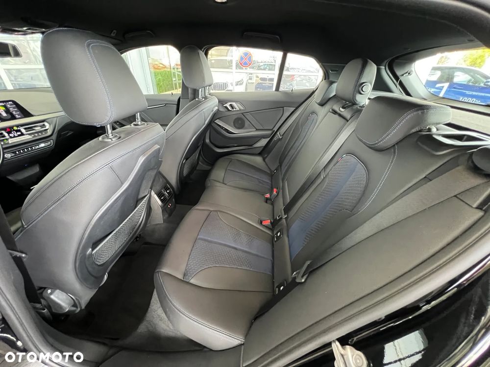 BMW Seria 1 118i M Sport - 12