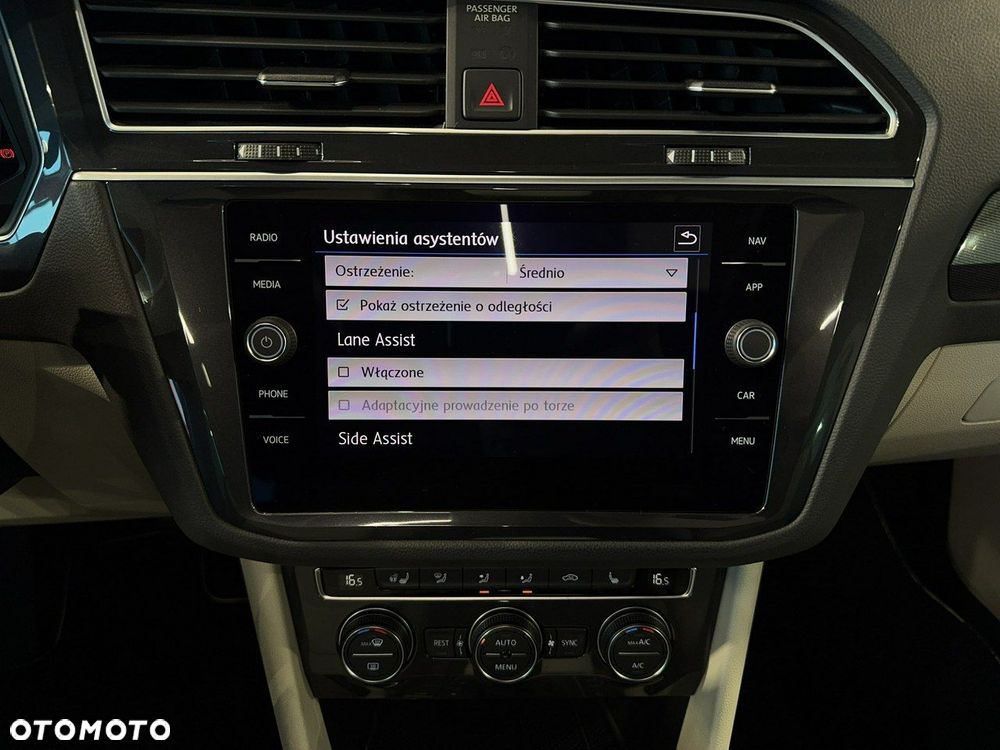 Volkswagen Tiguan - 29