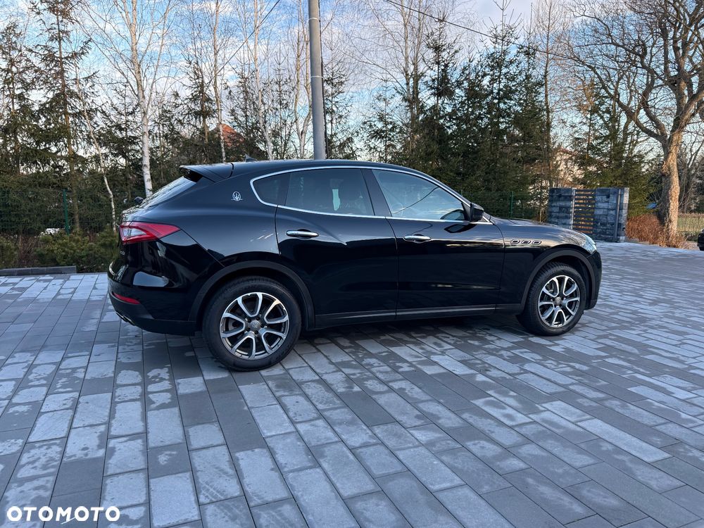 Maserati Levante Q4 - 3