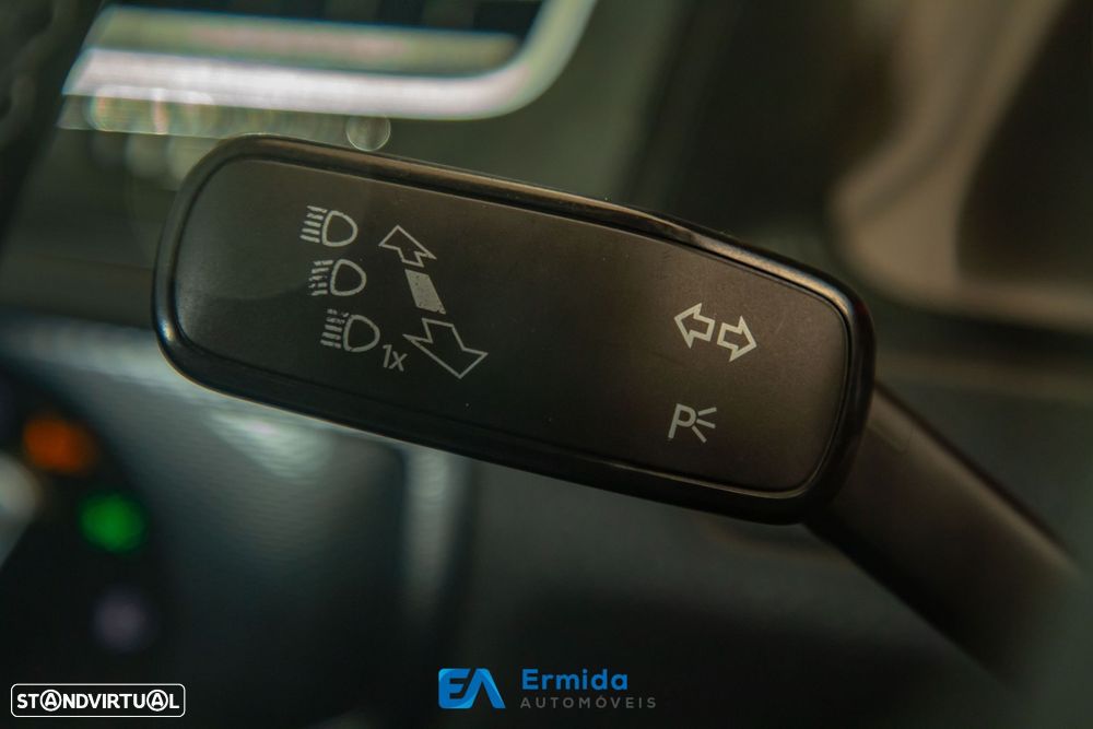 VW Golf 2.0 TDI GTD DSG - 48