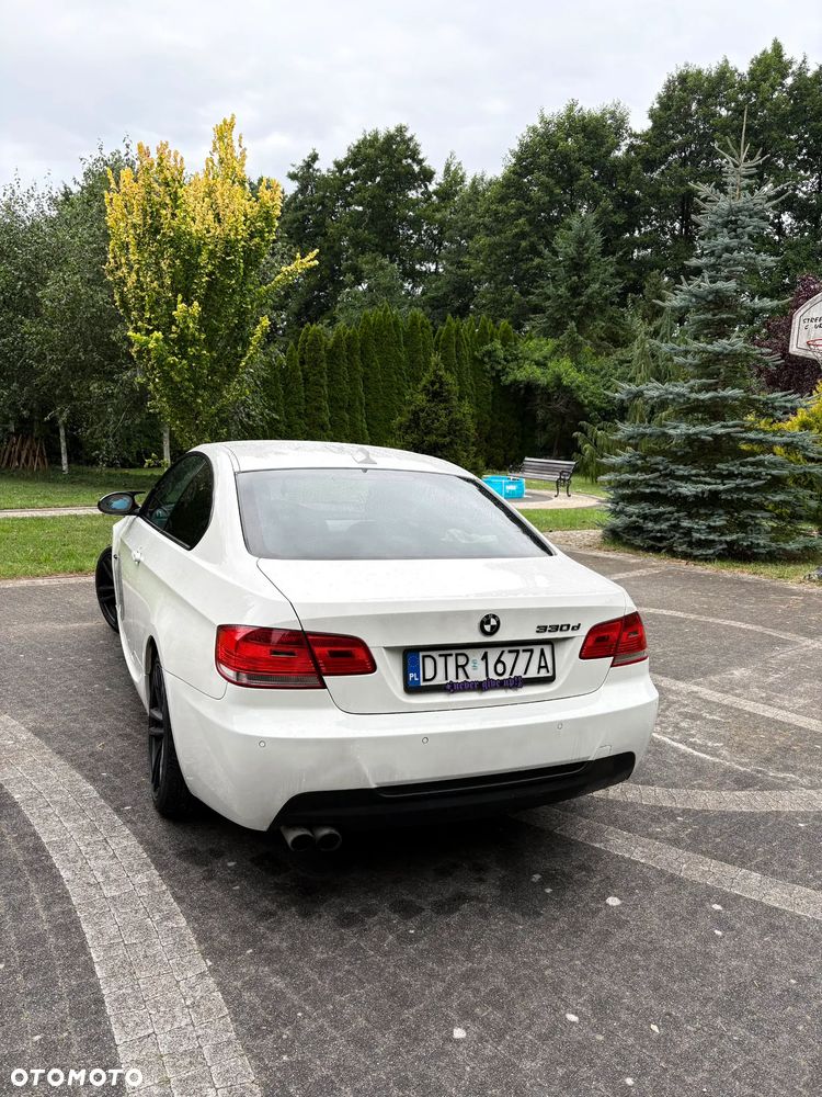 BMW Seria 3 330d xDrive - 11