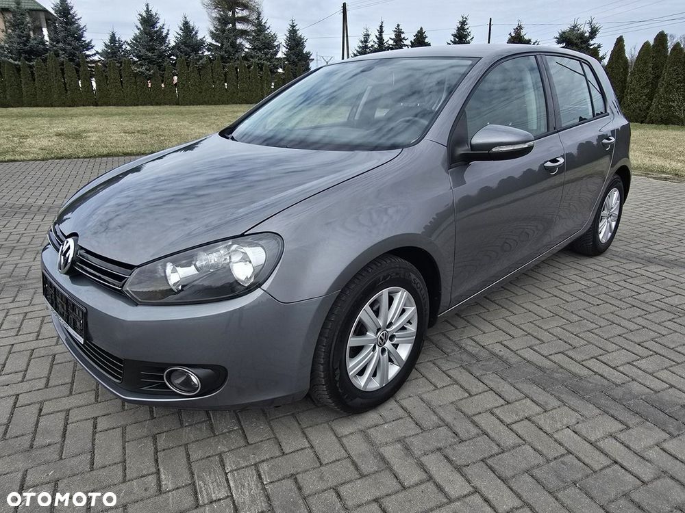 Volkswagen Golf - 6
