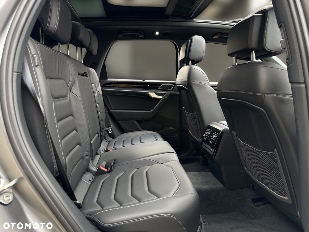 Volkswagen Touareg - 20
