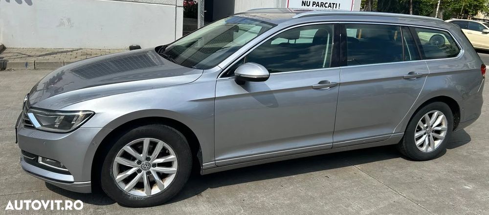 Volkswagen Passat - 4