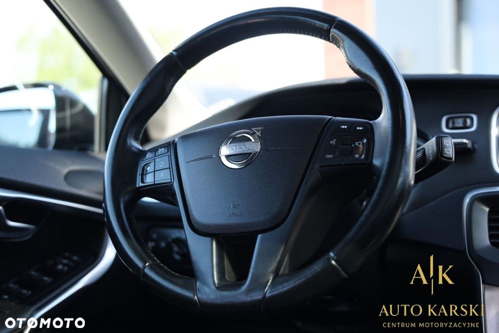 Volvo V40 Cross Country - 30