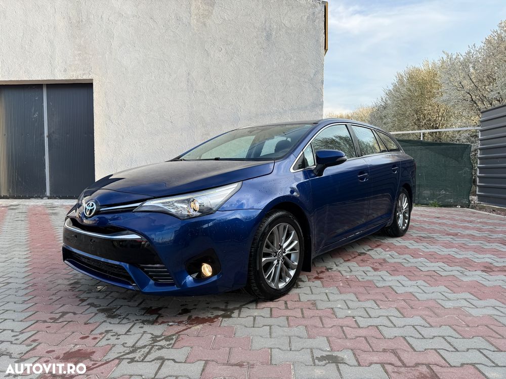 Toyota Avensis 1.6 Comfort - 2